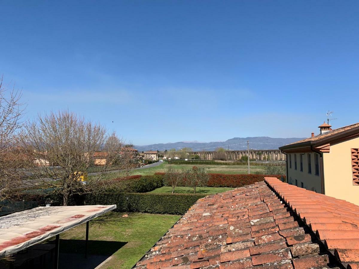 Affittacamere Agli Archi Capannori Luaran gambar